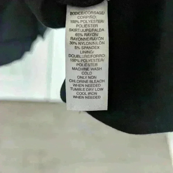 Black dress with long sleeves from loft -  size 4p - Picture 2 of 5